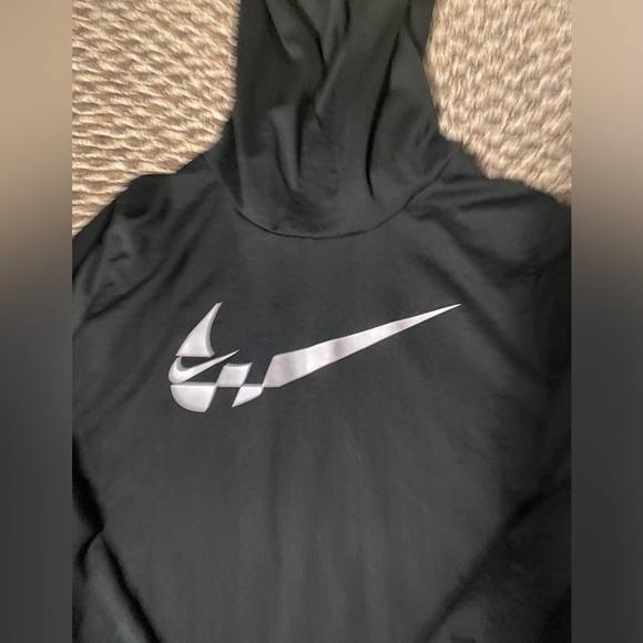 Nike youth dry fit pull over hoodie size XL - Picture 2 of 4